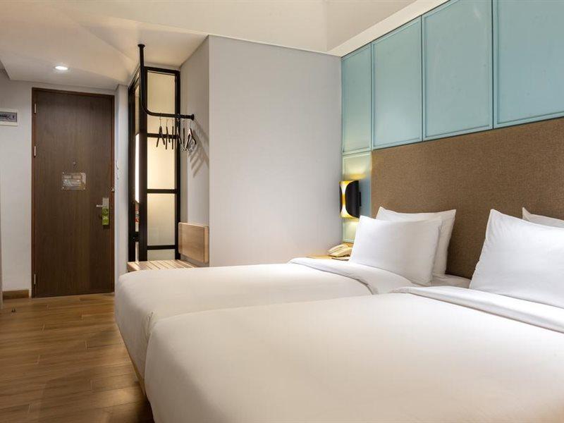 Santika Pasir Koja Hotel
